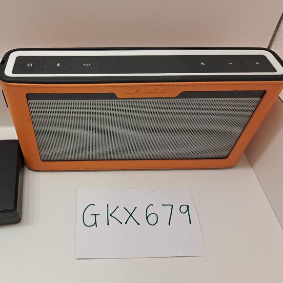 Bose SoundLink III Bluetooth Portable Speaker 414255 with Bose Charger - Tested - Picture 1 of 3